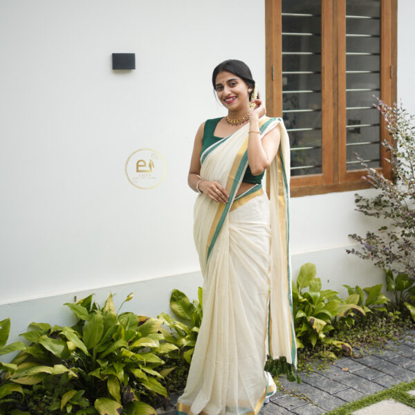 Bhaumi Green (Off White)